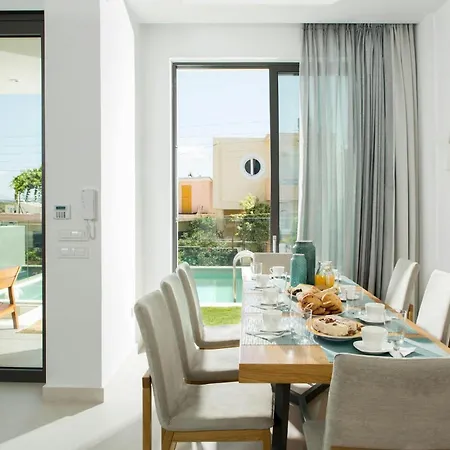 Apartamento Readmyhostprofile! Luxury 4 Bedroom With Pool